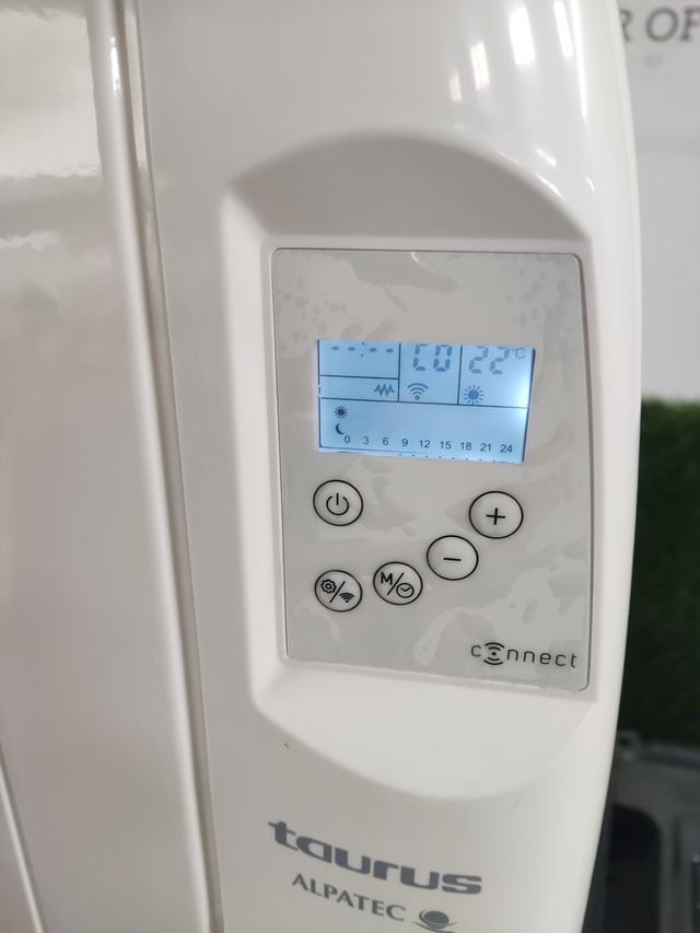 Taurus - Emisor Térmico WIFI Malbork Connect 900W