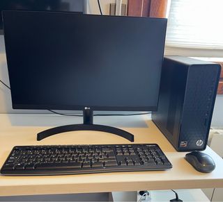 PC HP Ryzen 3 3250U Negro con todo incluido.