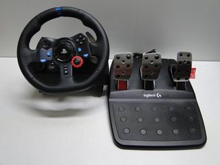 VOLANTE DE PS4 CON PEDALES SEMINUEVO (174383)