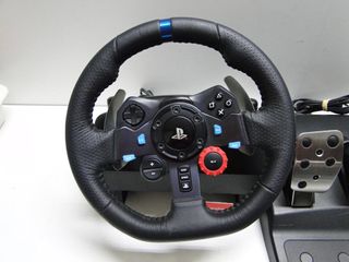 VOLANTE DE PS4 CON PEDALES SEMINUEVO (174383)