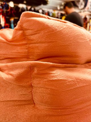 Cama para perro nueva beige