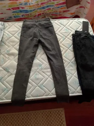 Pantalón vaquero gris Lefties