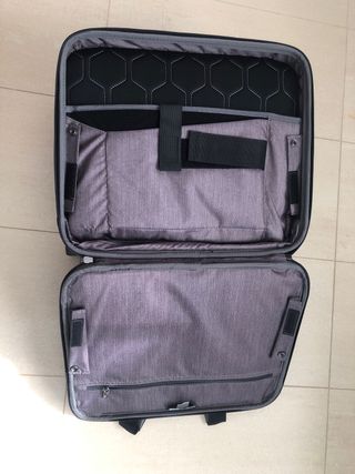 Maletín Samsonite negro con ruedas