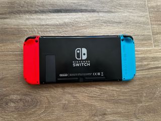 Nintendo Switch (no patch, seriale vecchio)