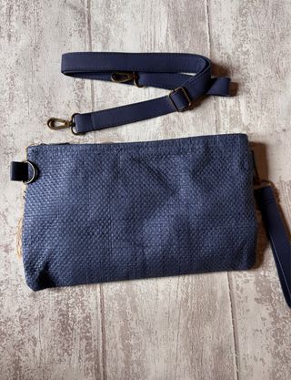 Bolso de mano y hombro azul y marrón