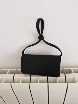 Bolso de mano/hombro negro sin marca