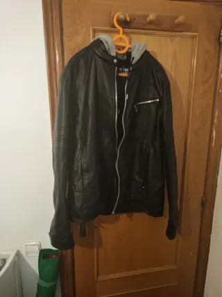Chaqueta cuero hombre capucha XXL
