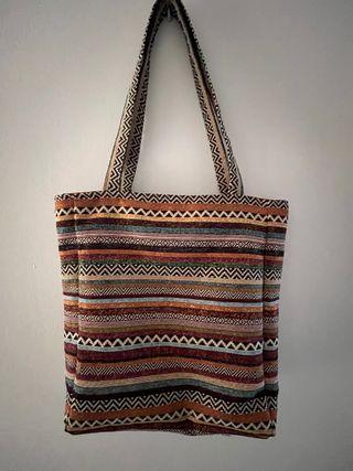 Bolso de tela con estampado étnico