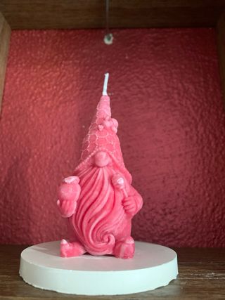 Gnomi in cera rosa fatti a mano