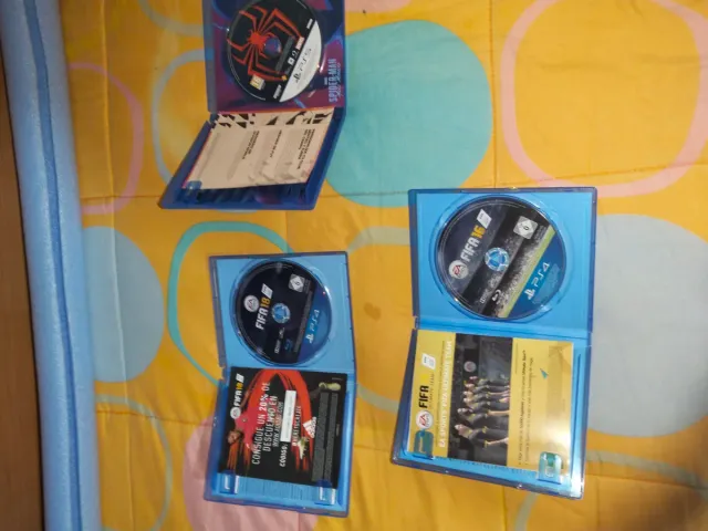 Lote Juegos PS4 y PS5: FIFA 18, FIFA 16, Spider-Ma