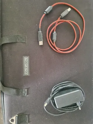 Controlador DJ Traktor Kontrol S4