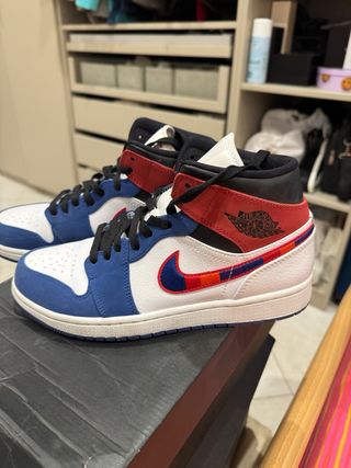 Air Jordan 1 Mid SE Scarpe Donna/Uomo