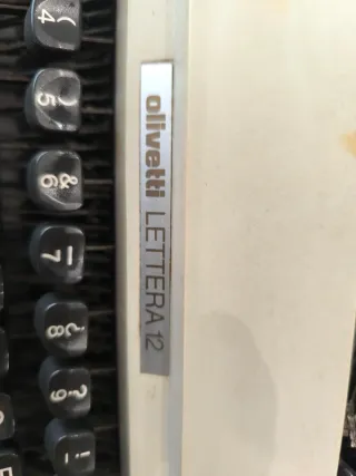 Olivetti Lettera 12 Máquina de Escribir Vintage