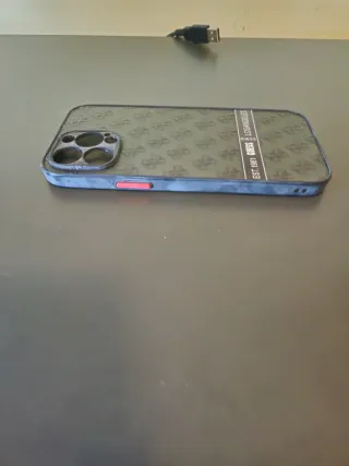 Funda Guess iPhone 13 Pro Max