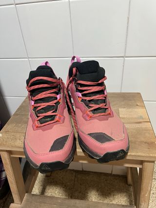 Adidas Terrex Ax4 GTX Mujer Rosa
Talla 39 1/3