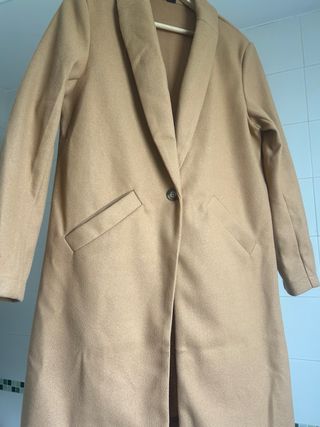 Abrigo camel elegante