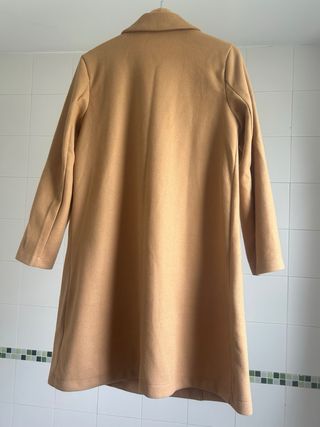 Abrigo camel elegante