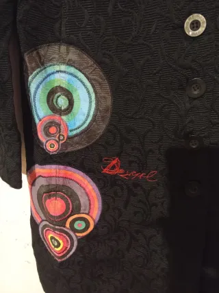 Abrigo Desigual Negro Multicolor