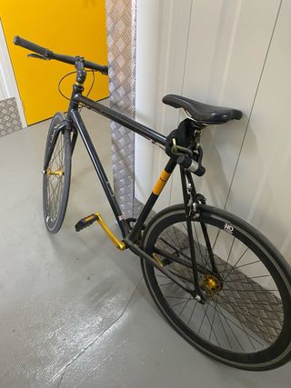 Bicicleta Fixie Negra NoLogo con frenos nuevos