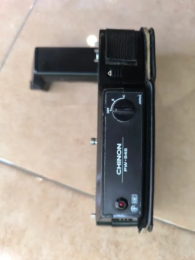 Fotocamera reflex Chinon con flash e avvolgitore