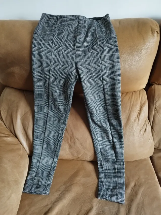 Leggings cuadros abrigados ,talla S pero da más 