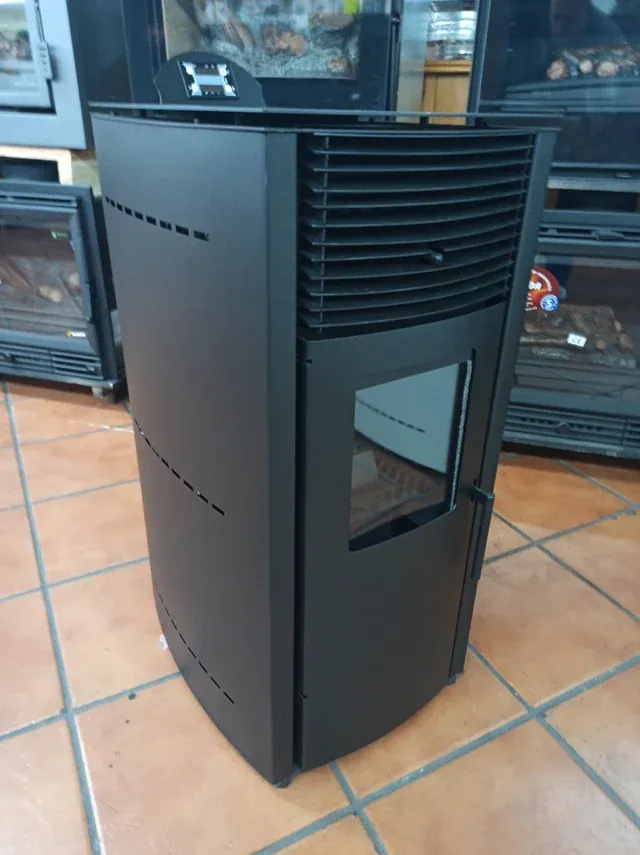 estufa 12 kW pellets