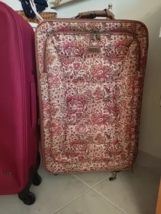 Maleta de viaje MSK con estampado floral