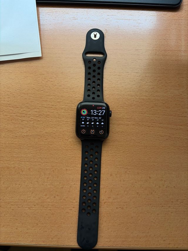 Apple Watch SE 2 44mm