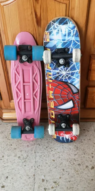 2 Patinetes: Rosa y Spiderman