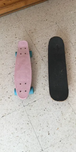 2 Patinetes: Rosa y Spiderman