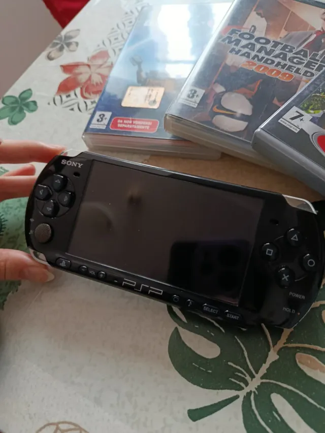 PSP portable Sony console Giochi Wall-E, Football