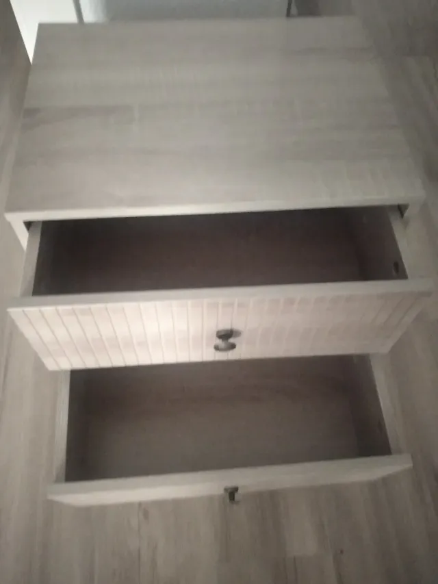 2 Mesitas de Noche. Totalmente a estrenar