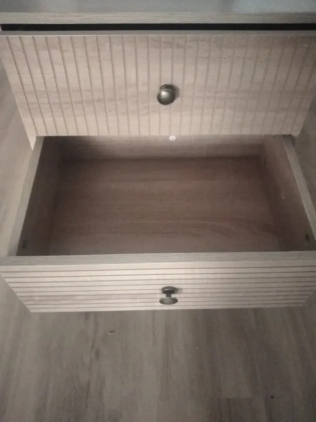 2 Mesitas de Noche. Totalmente a estrenar