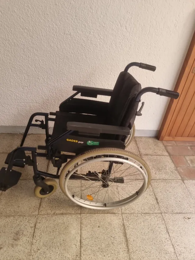 Silla de ruedas Y caminadora