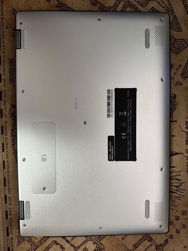 Portátil Medion E3221 (Híbrido)