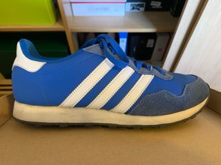 ADIDAS / Hombre / Azul y blanca