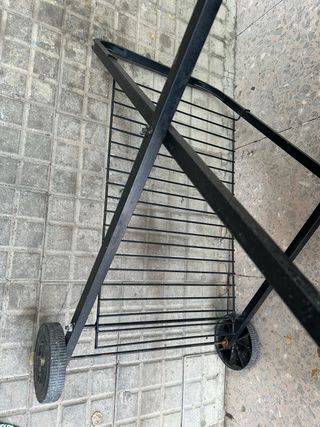 Barbecue pieghevole in buone condizioni