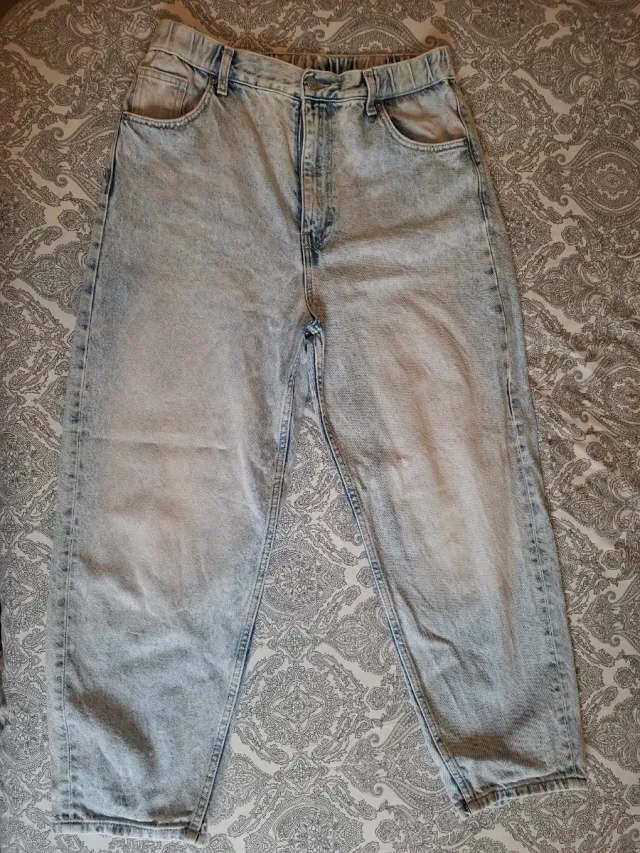 Pantalón vaquero mum azul claro