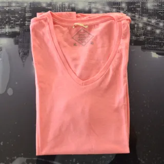 Camiseta BERSHKA rosa XL