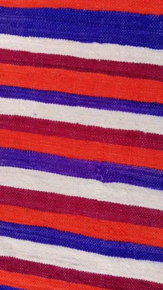 Alfombra de lana a rayas