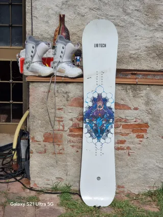 Botas Snowboard n.42 Burton y Tabla Lib Tech 152.