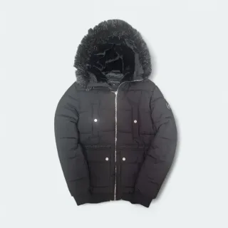 Abrigo negro con capucha de pelo Supply & Demand