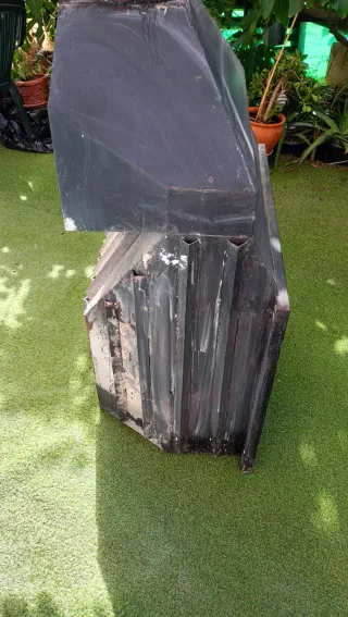 Chimenea de leña rústica empotrable