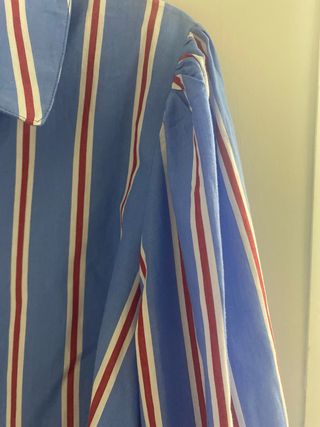 Camisa de rayas azul y roja talla M
colección 
