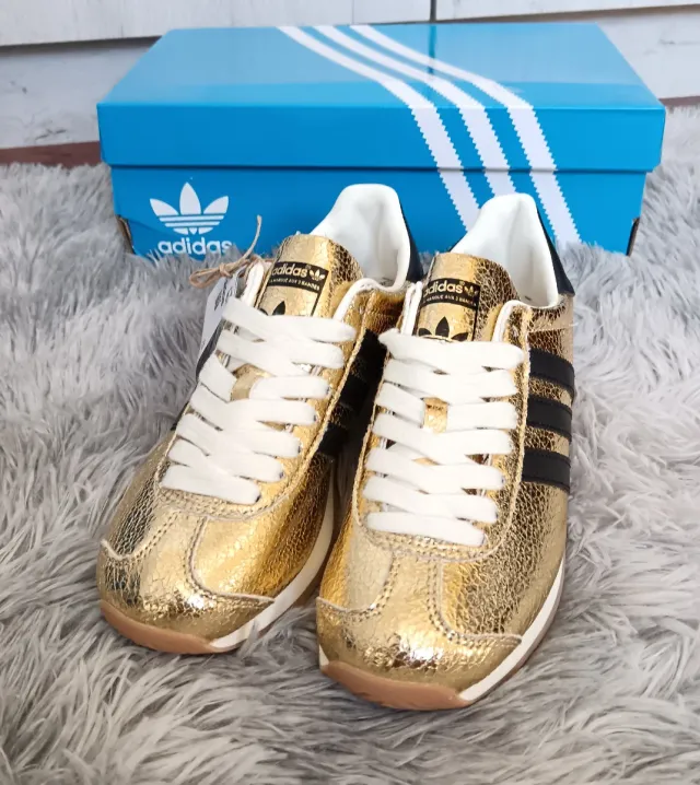 Adidas Country OG Dorado Negro Metálico Mujer