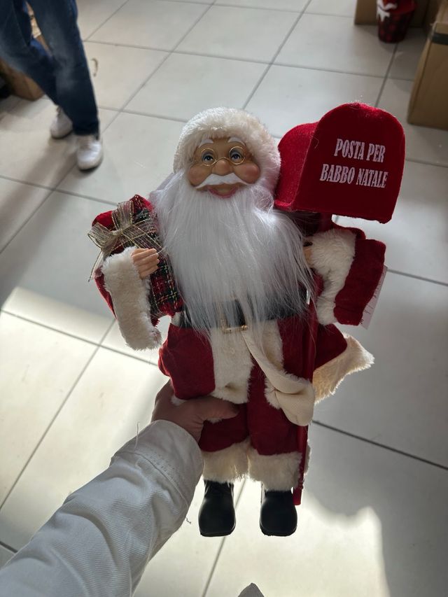 Babbo Natale con cassetta postale 40 cm
