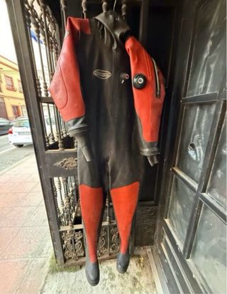 Traje seco buceo