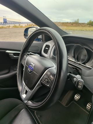 Volvo V40 D3 POLESTAR R-Design