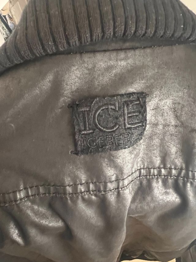 Chaqueta Bomber Iceberg Negra