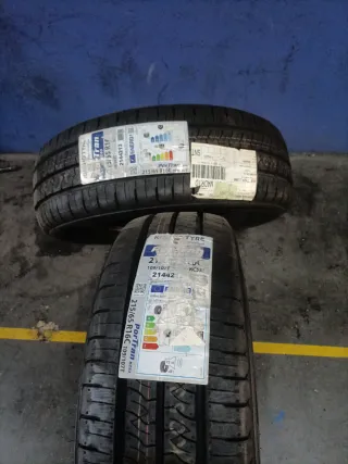 2 Ruedas Kumho Portran KC53 215/65 R16C